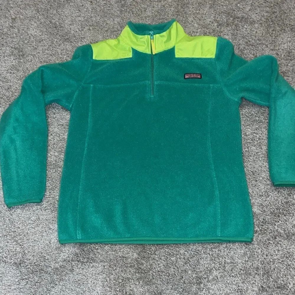 2 tone green Denali Vineyard Vines T neck 1/4 zip boat sailing whale sweatshirt